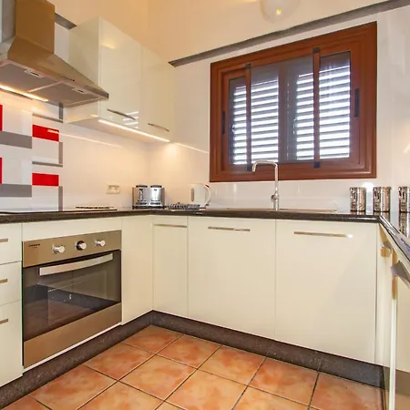 Gardone Tatil Evi Playa Blanca